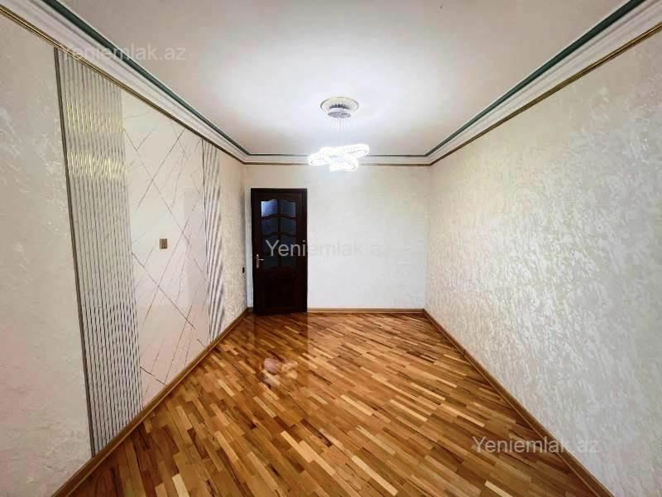 Satılır 2 otaqlı köhnə tikili 61 m²