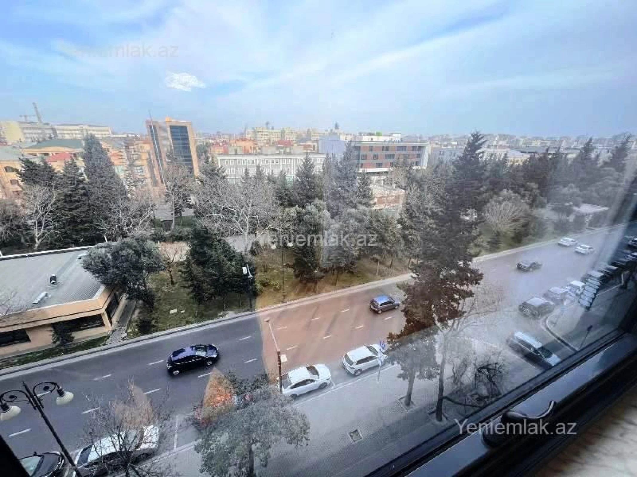 Satılır 2 otaqlı köhnə tikili 61 m²