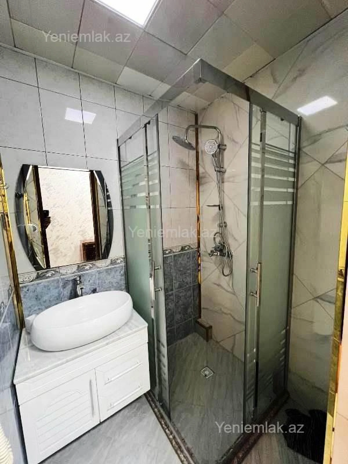 Satılır 2 otaqlı köhnə tikili 61 m²