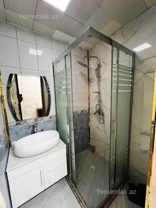 Satılır 2 otaqlı köhnə tikili 61 m²