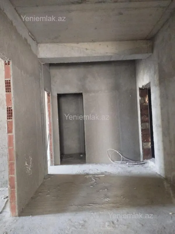 Satılır 4 otaqlı yeni tikili 175 m²