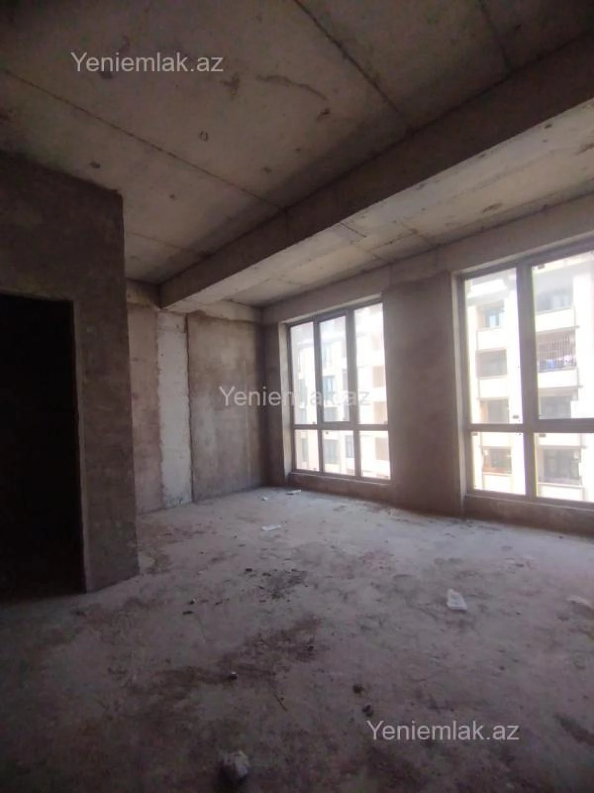 Satılır 4 otaqlı yeni tikili 175 m²