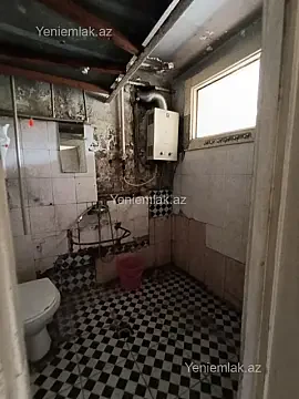 Satılır 2 otaqlı köhnə tikili 61 m²