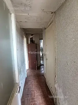 Satılır 2 otaqlı köhnə tikili 61 m²