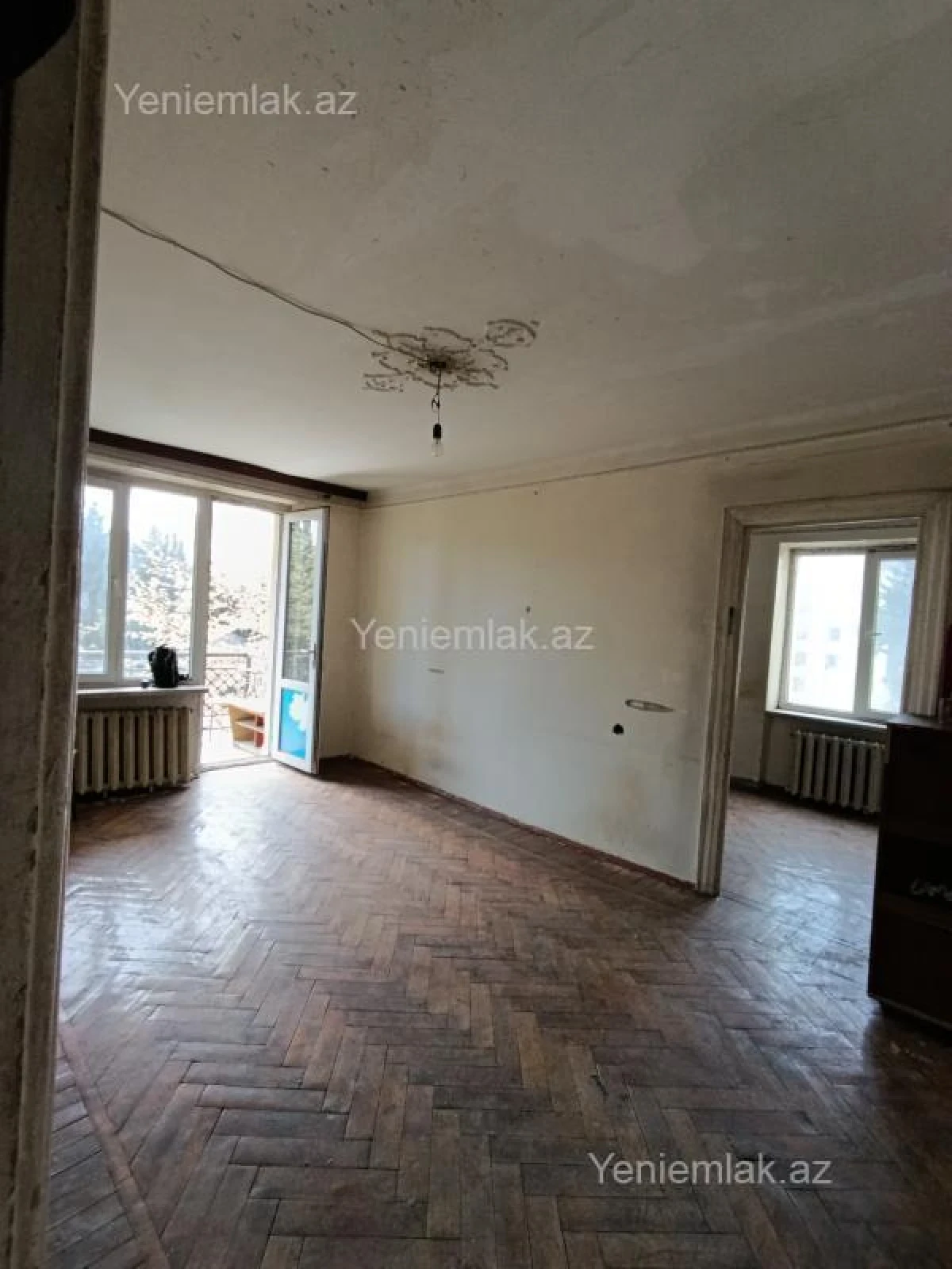 Satılır 2 otaqlı köhnə tikili 61 m²