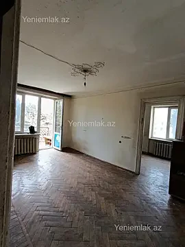 Satılır 2 otaqlı köhnə tikili 61 m²