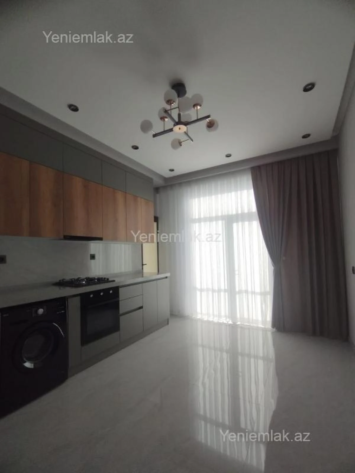 Satılır 2 otaqlı yeni tikili 80 m²