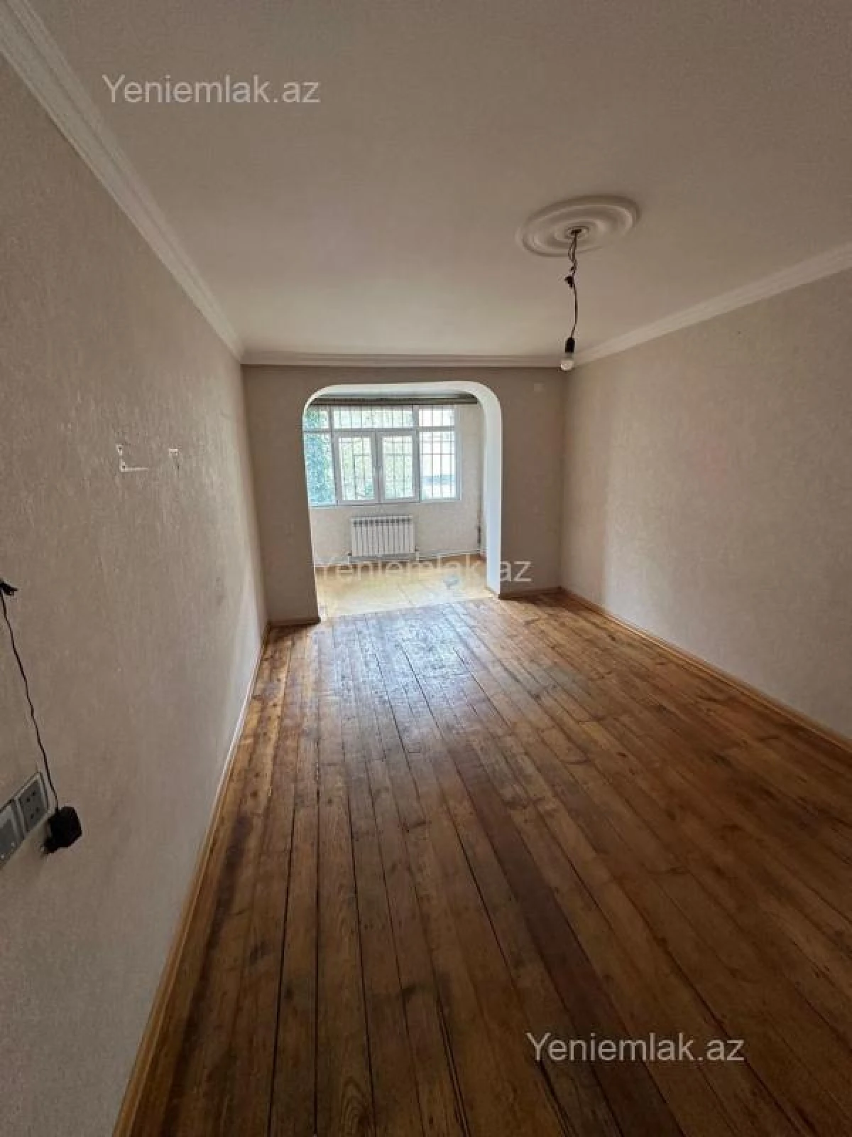 Satılır 2 otaqlı köhnə tikili 60 m²