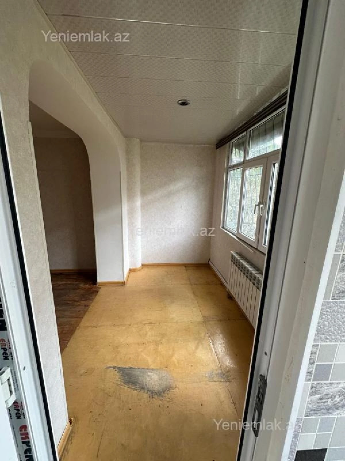 Satılır 2 otaqlı köhnə tikili 60 m²