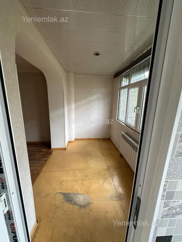 Satılır 2 otaqlı köhnə tikili 60 m²