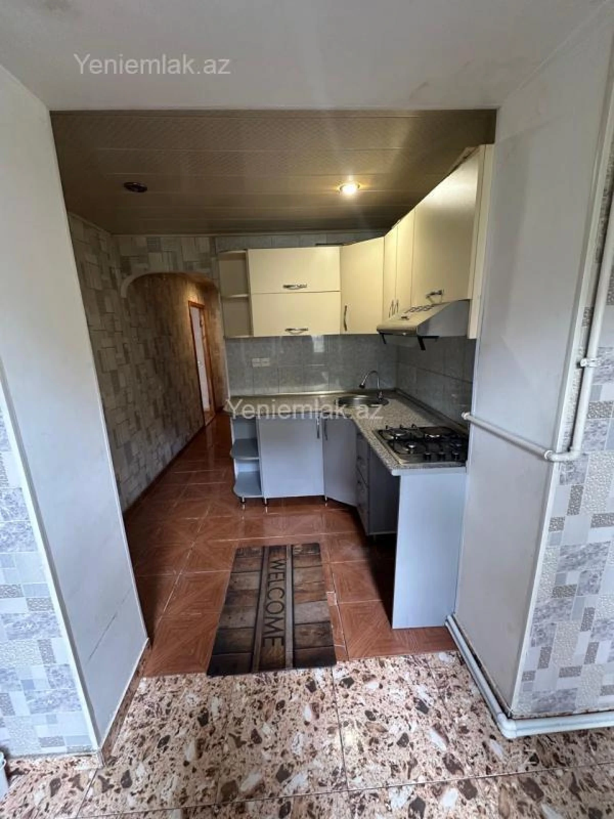 Satılır 2 otaqlı köhnə tikili 60 m²