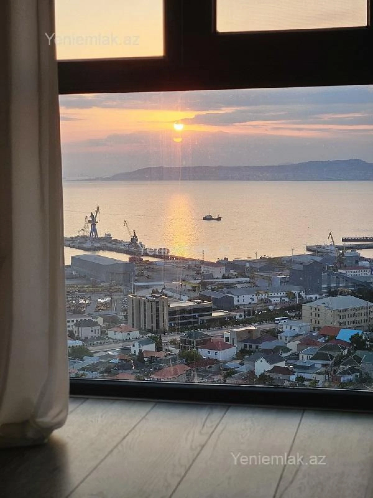 Satılır 3 otaqlı yeni tikili 90 m²