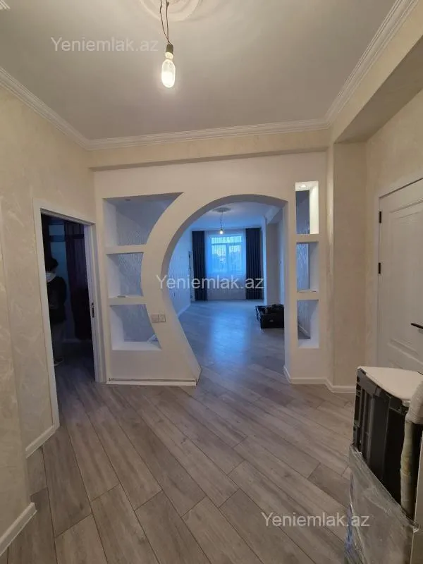 Satılır 3 otaqlı yeni tikili 85 m²