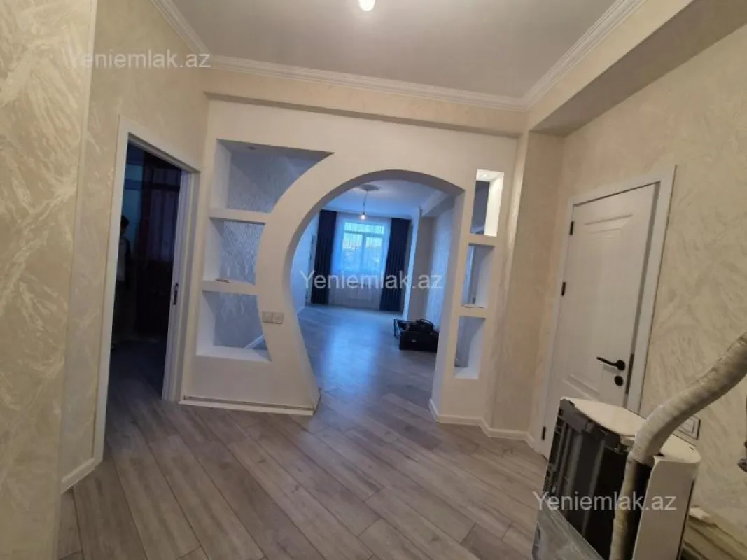 Satılır 3 otaqlı yeni tikili 85 m²