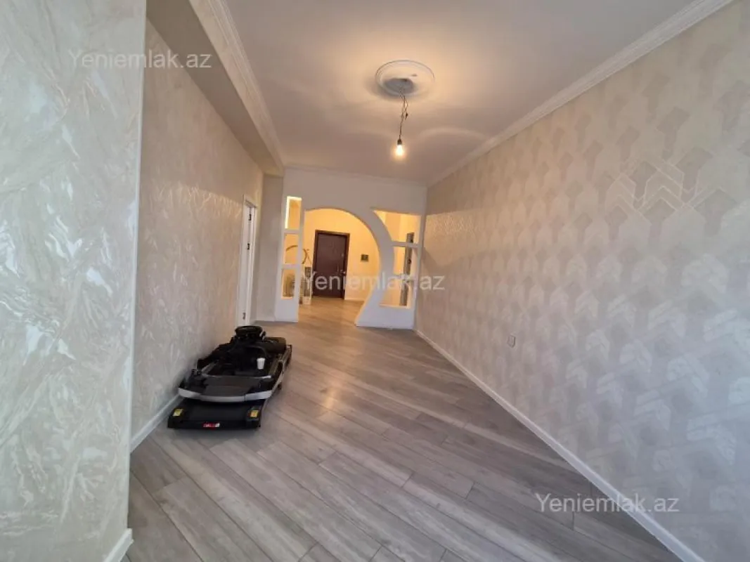 Satılır 3 otaqlı yeni tikili 85 m²