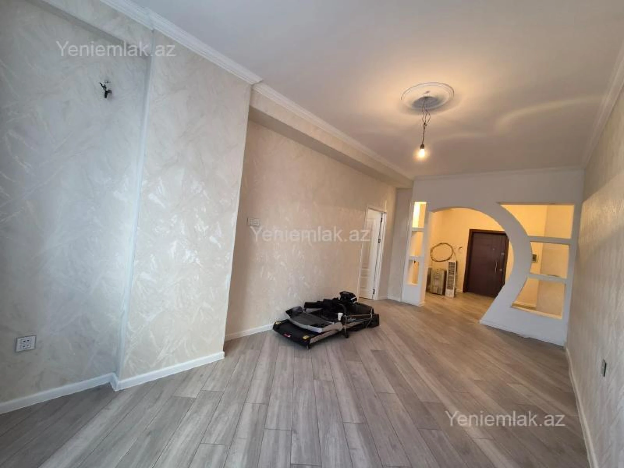 Satılır 3 otaqlı yeni tikili 85 m²