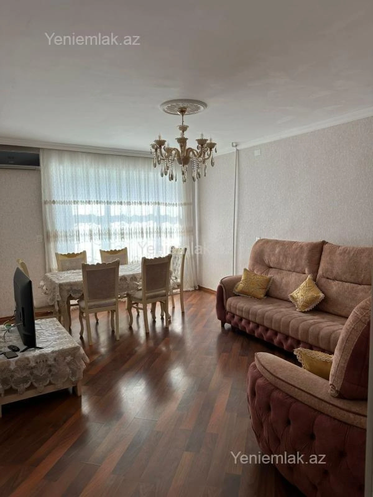 Satılır 2 otaqlı köhnə tikili 52 m²