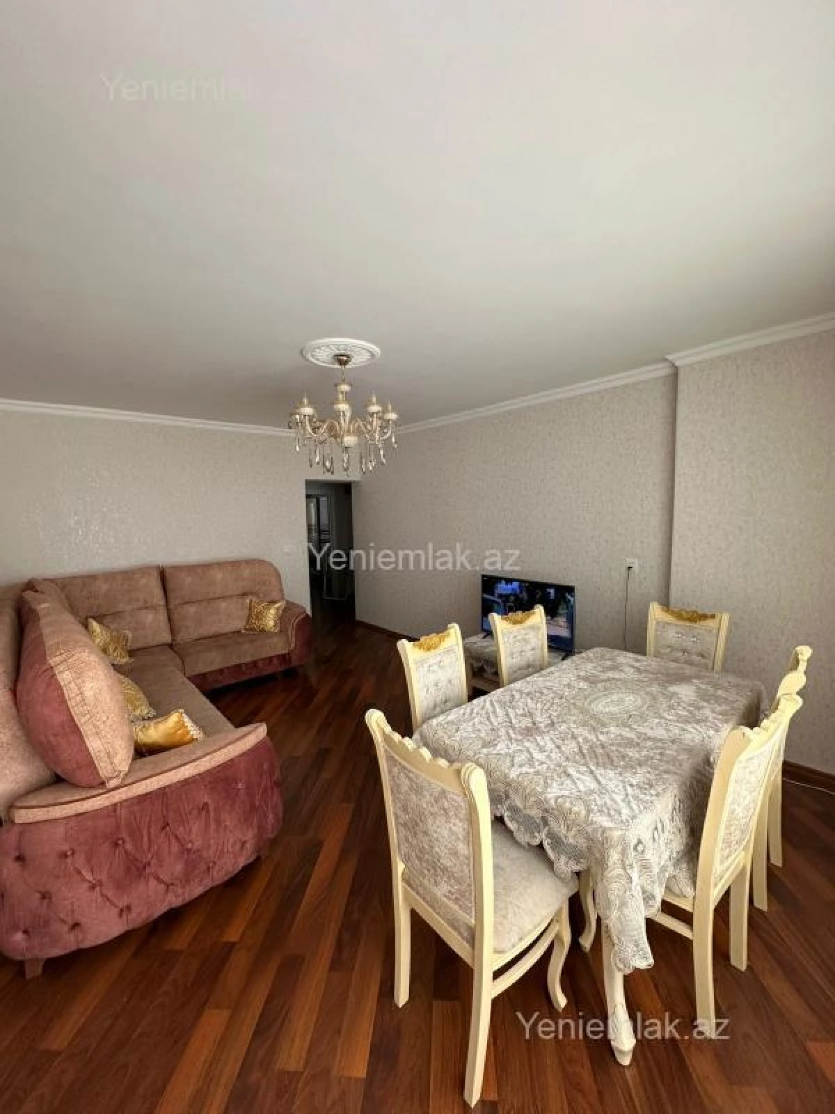 Satılır 2 otaqlı köhnə tikili 52 m²