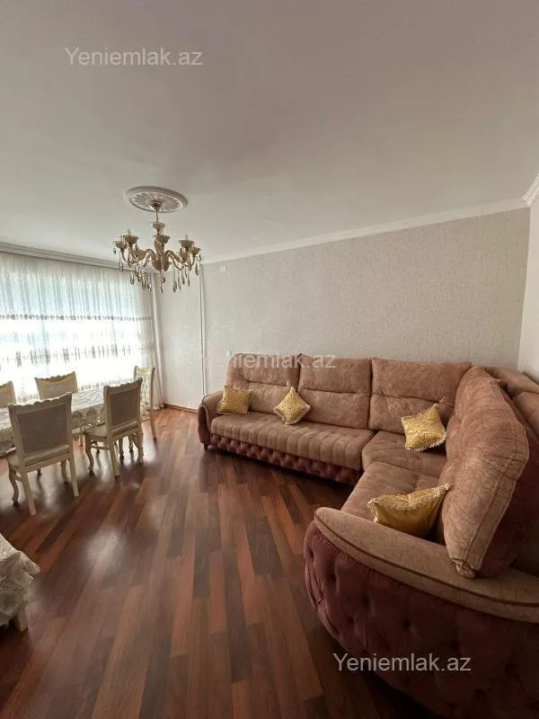 Satılır 2 otaqlı köhnə tikili 52 m²