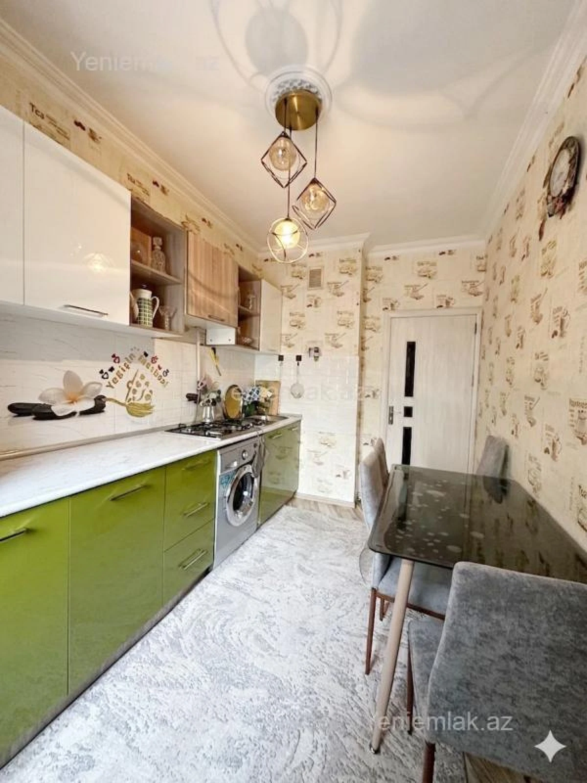 Satılır 3 otaqlı köhnə tikili 80 m²