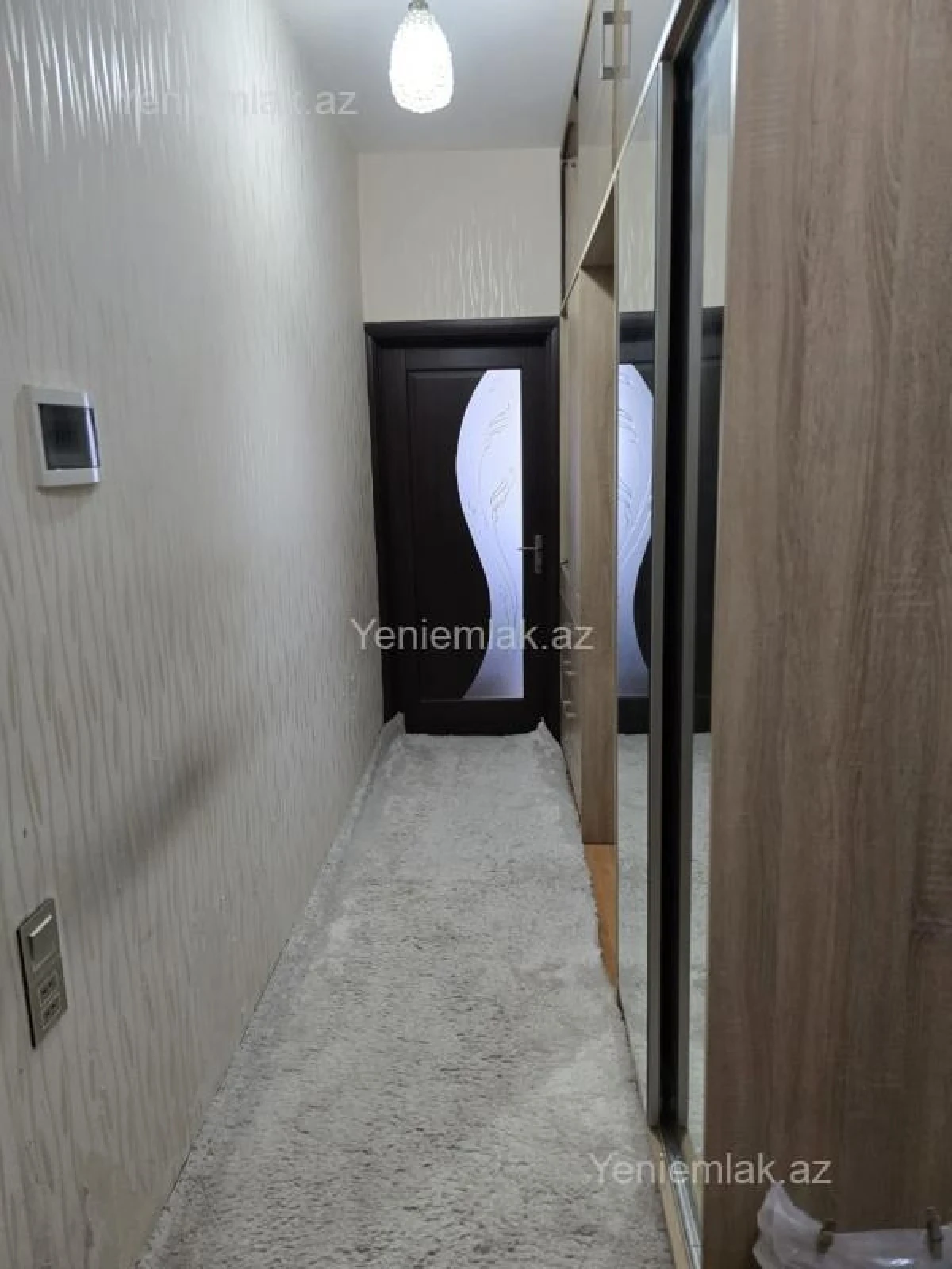 Satılır 2 otaqlı köhnə tikili 60 m²