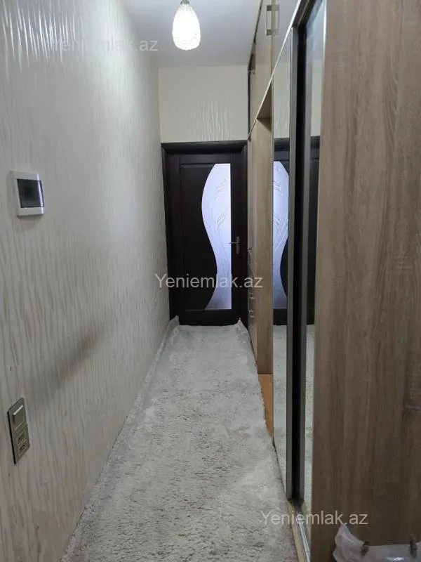 Satılır 2 otaqlı köhnə tikili 60 m²