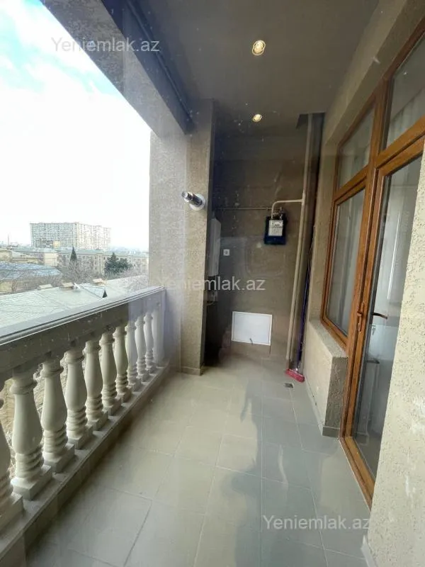 Satılır 2 otaqlı yeni tikili 80 m²
