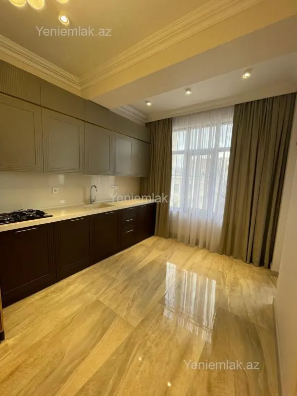 Satılır 2 otaqlı yeni tikili 80 m²