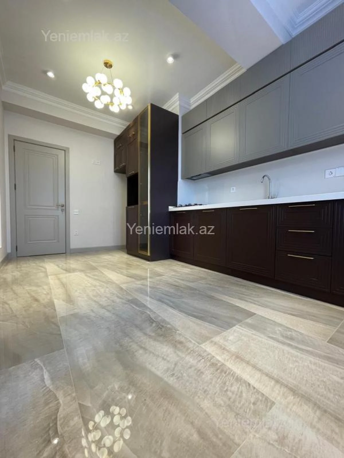 Satılır 2 otaqlı yeni tikili 80 m²