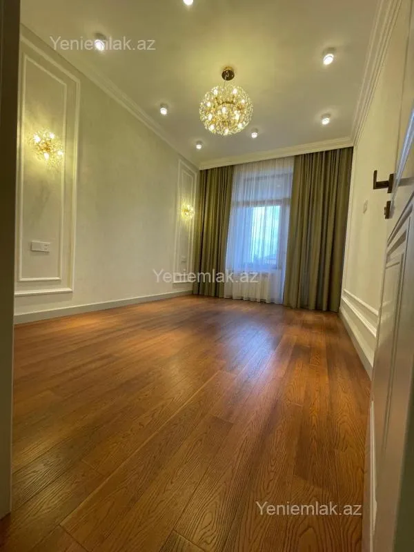 Satılır 2 otaqlı yeni tikili 80 m²