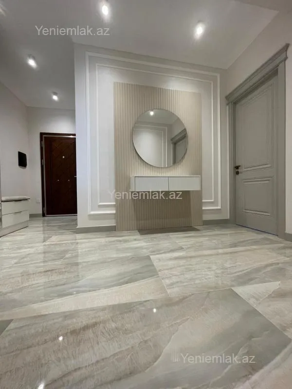 Satılır 2 otaqlı yeni tikili 80 m²