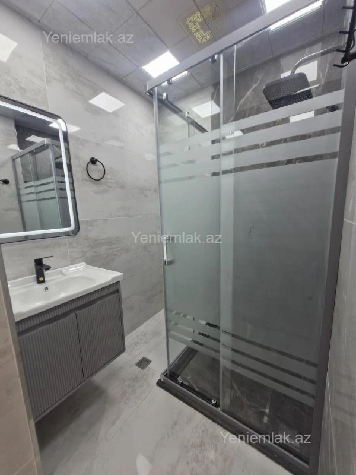 Satılır 3 otaqlı köhnə tikili 80 m²