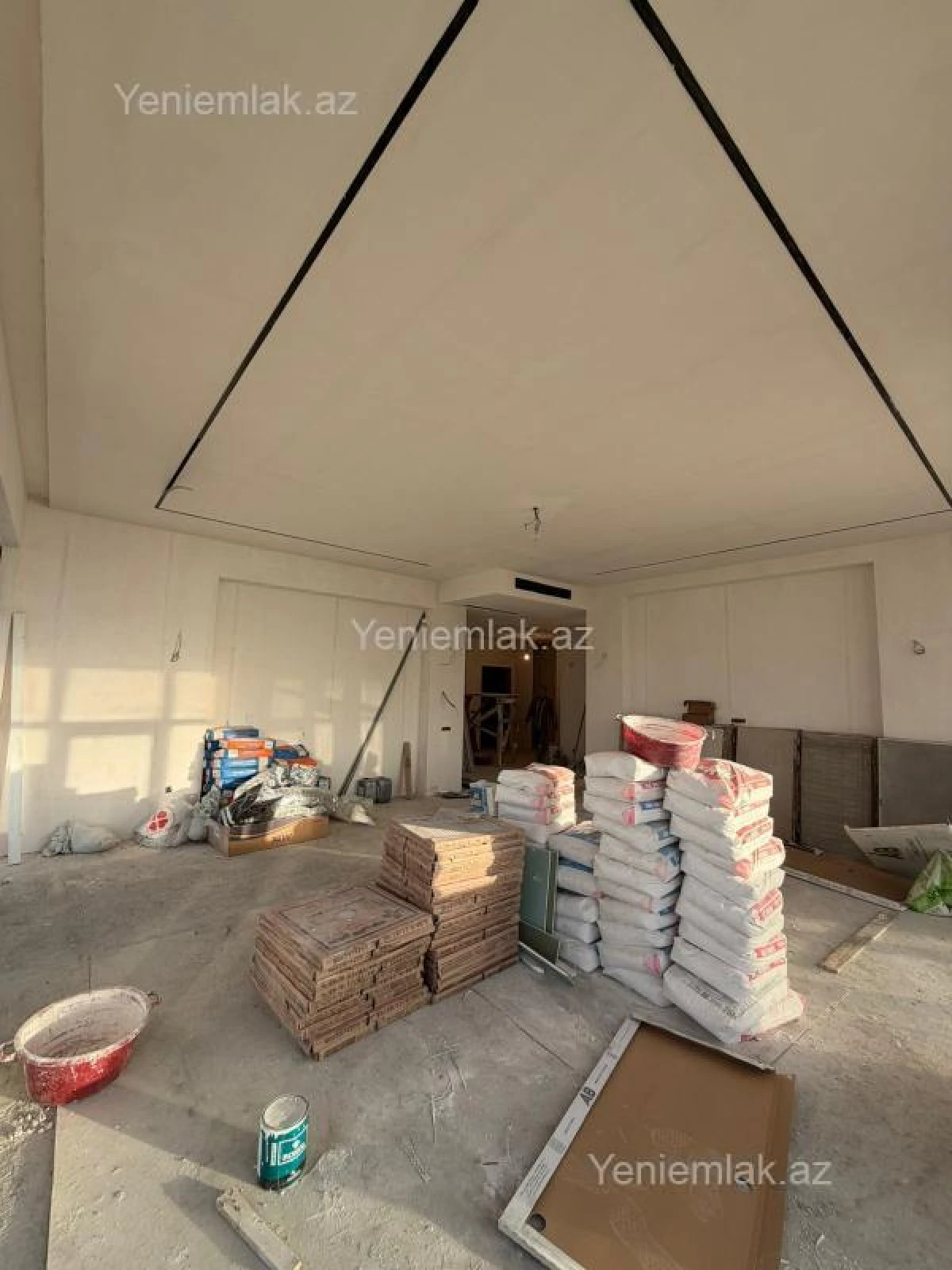 Satılır 4 otaqlı yeni tikili 200 m²