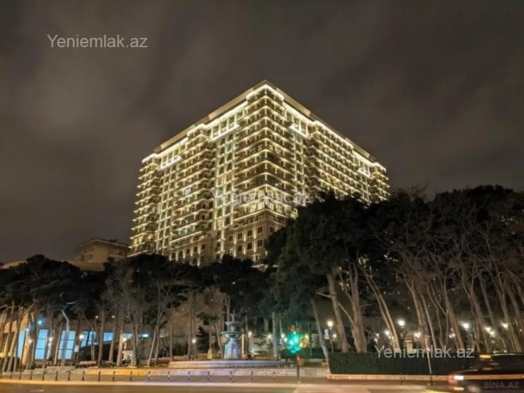 Satılır 4 otaqlı yeni tikili 200 m²