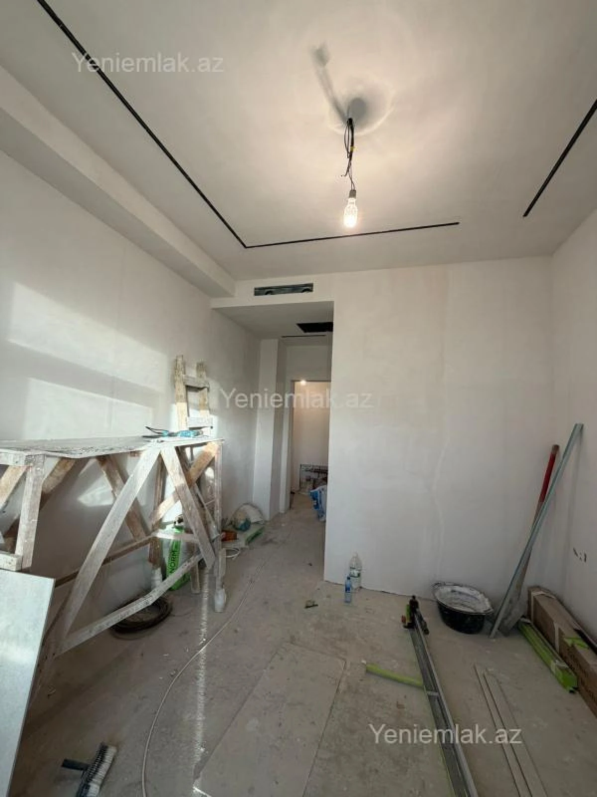 Satılır 4 otaqlı yeni tikili 200 m²