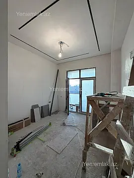 Satılır 4 otaqlı yeni tikili 200 m²