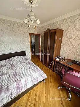Satılır 5 otaqlı köhnə tikili 110 m²
