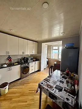 Satılır 5 otaqlı köhnə tikili 110 m²