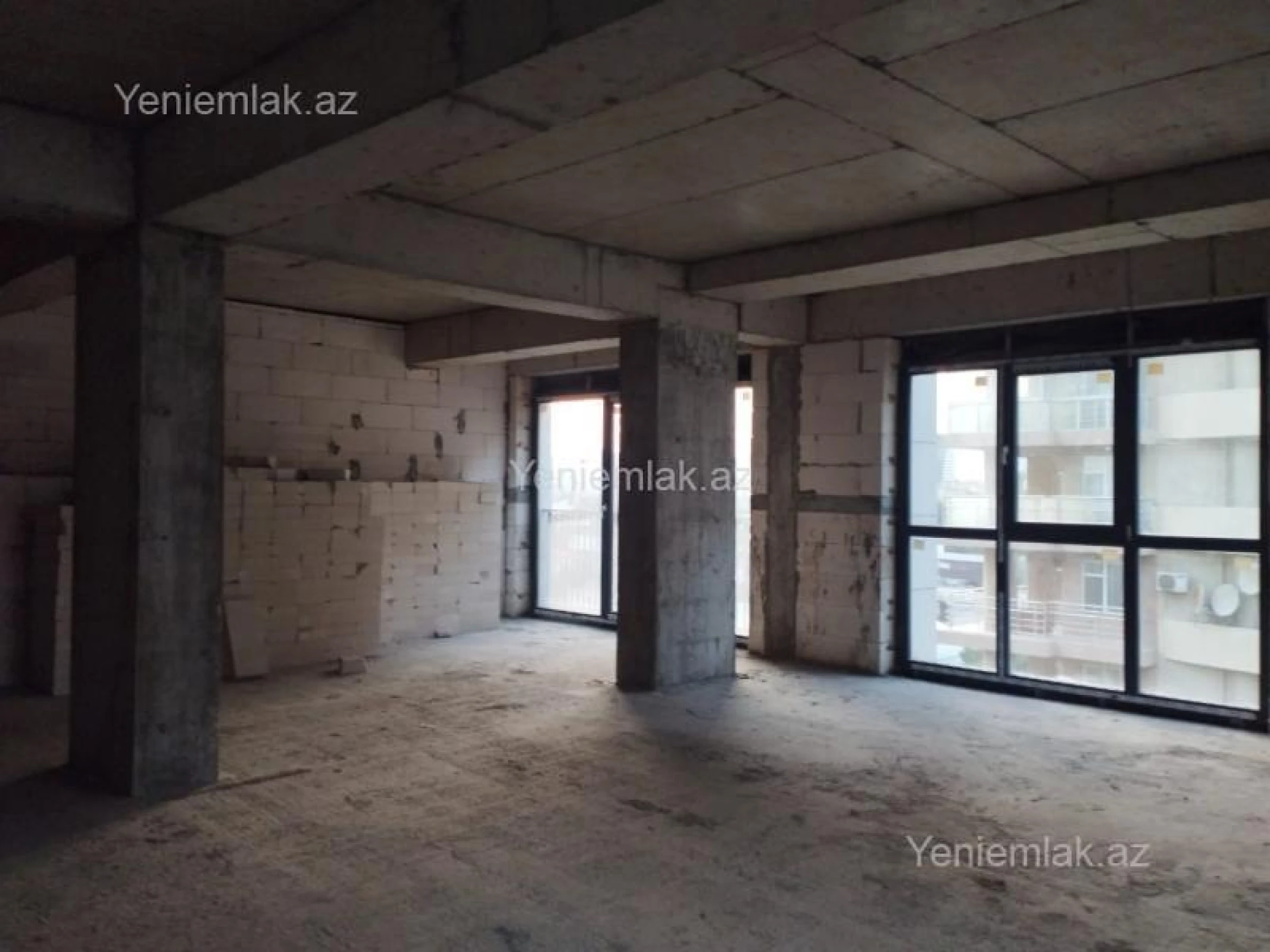 Satılır 3 otaqlı yeni tikili 127 m²