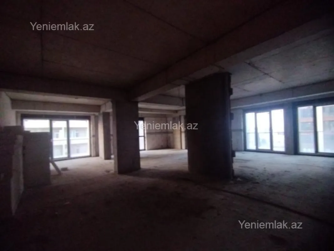 Satılır 3 otaqlı yeni tikili 127 m²