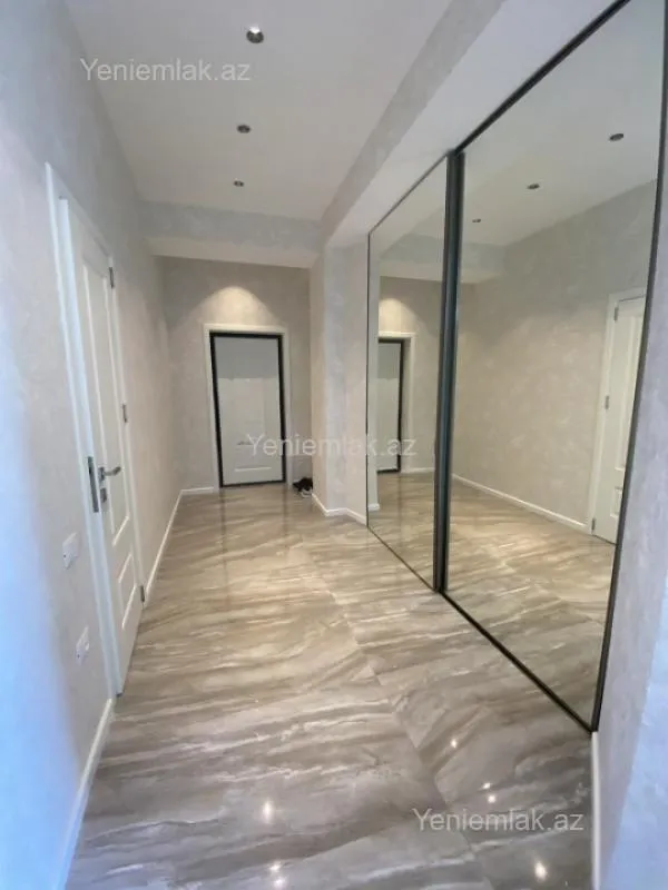 Satılır 4 otaqlı yeni tikili 145 m²