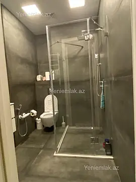 Satılır 4 otaqlı yeni tikili 145 m²