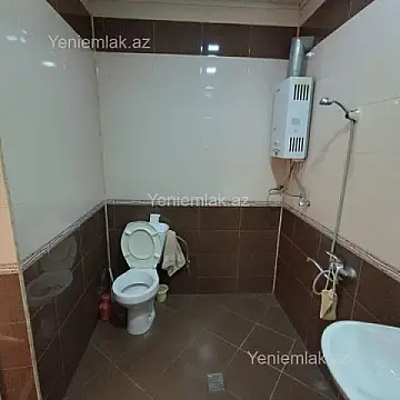 Satılır 2 otaqlı köhnə tikili 60 m²