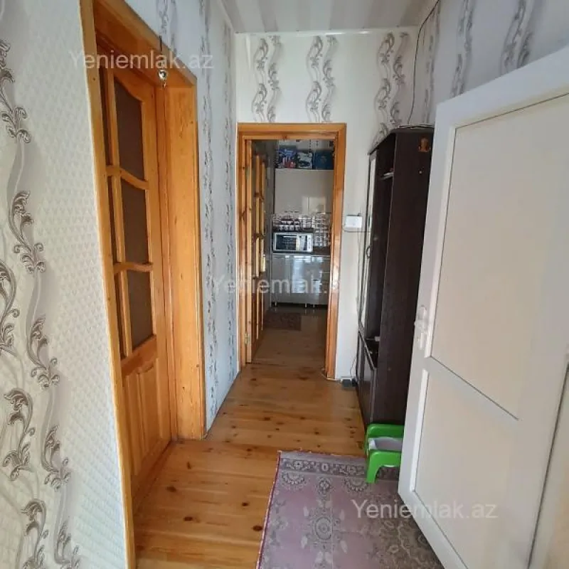 Satılır 2 otaqlı köhnə tikili 60 m²