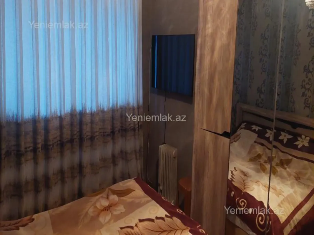 Satılır 3 otaqlı köhnə tikili 70 m²