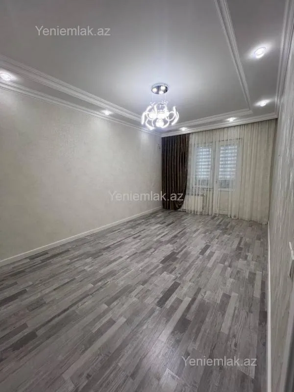 Satılır 2 otaqlı köhnə tikili 70 m²