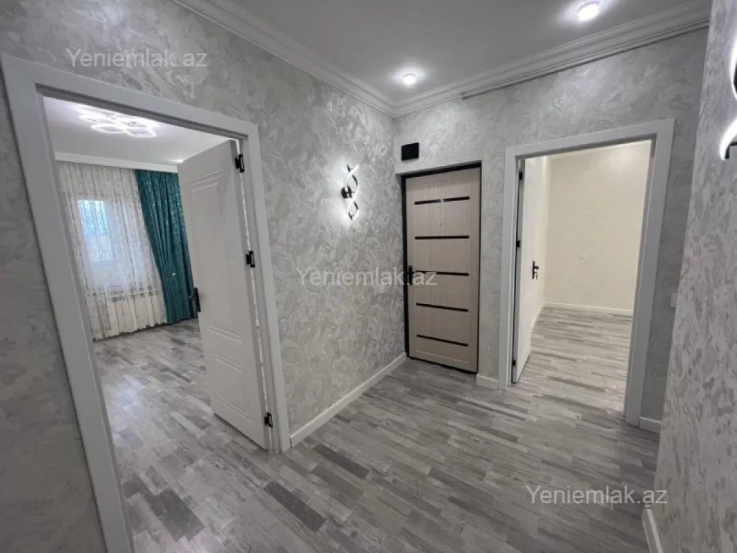 Satılır 2 otaqlı köhnə tikili 70 m²
