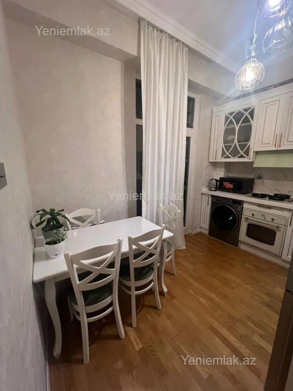 Satılır 2 otaqlı yeni tikili 71 m²