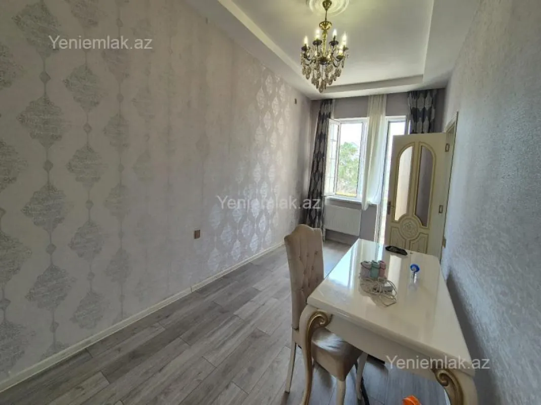 Satılır 4 otaqlı həyət evi 125 m²