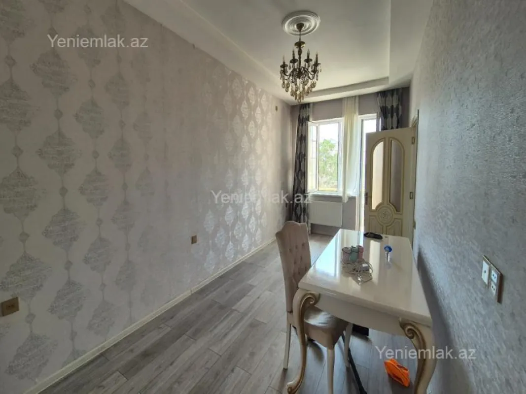 Satılır 4 otaqlı həyət evi 125 m²